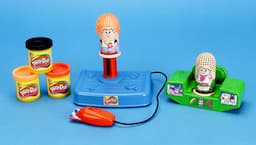 PLAY-DOH ELECTRONIC FUZZY PUMPER BUZZ CUTS