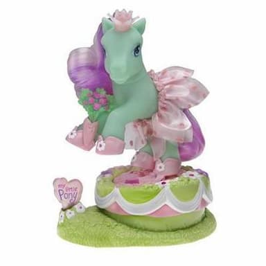 MY LITTLE PONY FRIENDSHIP BALL Twirling Fun with LOOP-DE-LA