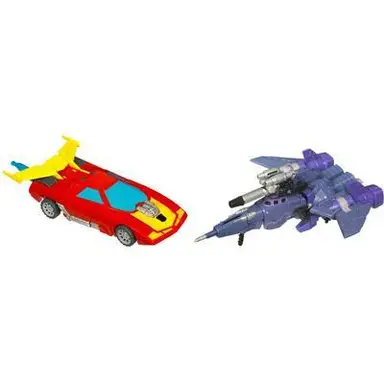 TRANSFORMERS Reveal the Shield - Battle in Space