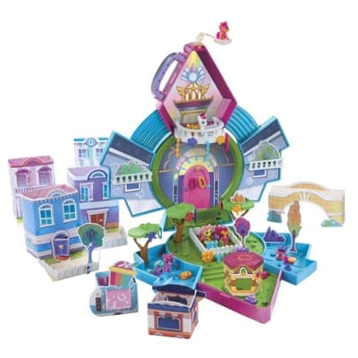 My Little Pony Mini World Magic Epic Mini Crystal Brighthouse Toy - Playset with 5 Collectible Figures, Kids Ages 5+